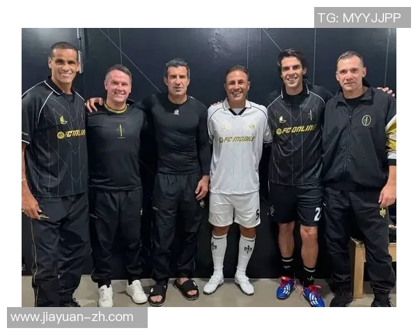 全球足球巨星合影精选集 球场英雄齐聚一堂的精彩瞬间