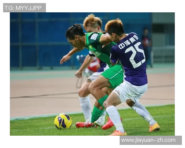 荣耀绿茵场，传奇球星再现风采，带你领略足球世界的无限激情与梦想